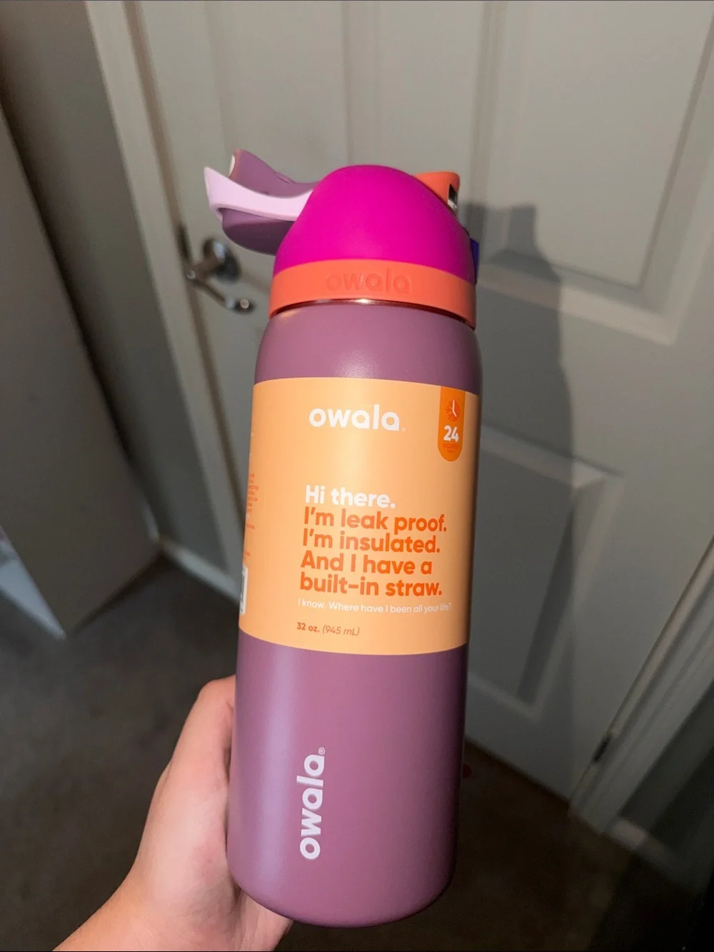 BRAND NEW 32oz pink and purple Owala water bottle!
